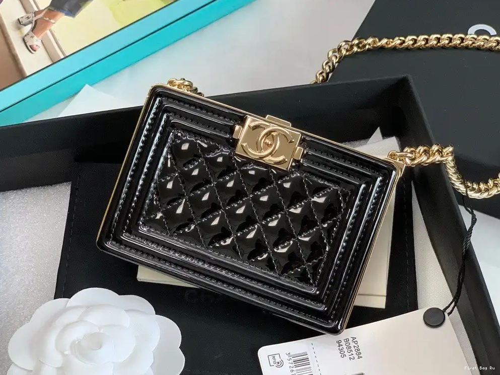 First Bag Ru MINAUDIERE BOY CHANEL 0611